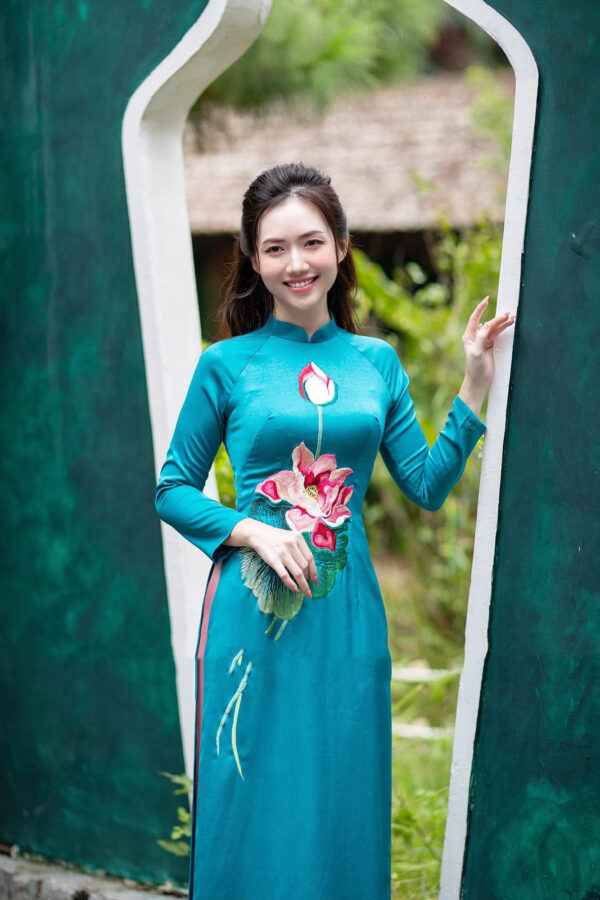 ao dai lua chup anh cuoi dep tuy hoa phu yen hoa sen truyen thong