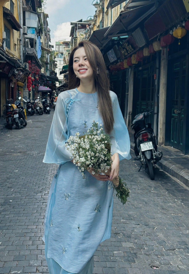 ao dai mau xanh chup anh cuoi dep tuy hoa phu yen diu dang cho nang 1